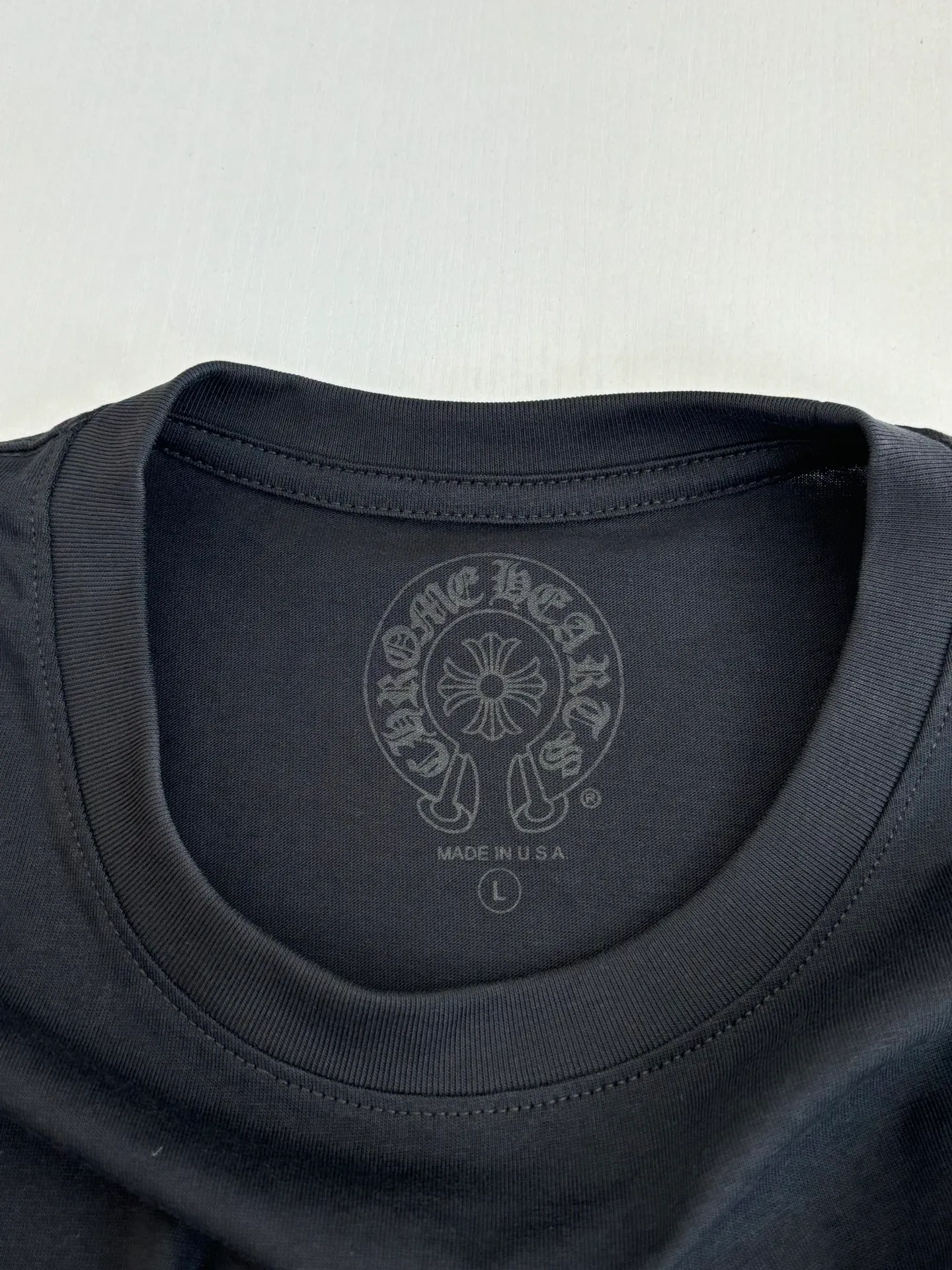 P290 Chrome Heart*/Chrome Heart foti skull colorful printed long sleeves. The fabric is made of 26-woven 220g cotton. The printing is printed with thermoset ink. Customized accessories Size: S/M/L